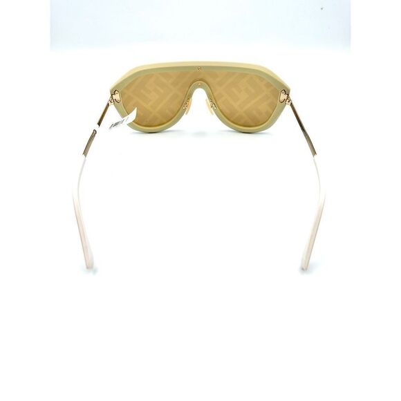 Fendi Women's FFM0039GS Shield Sunglasses - Picture 4 of 7